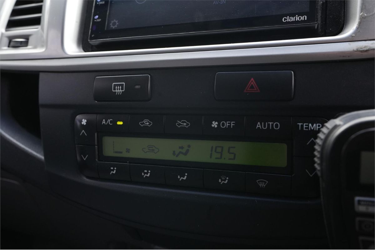2013 Toyota Hilux SR5 KUN26R 4X4