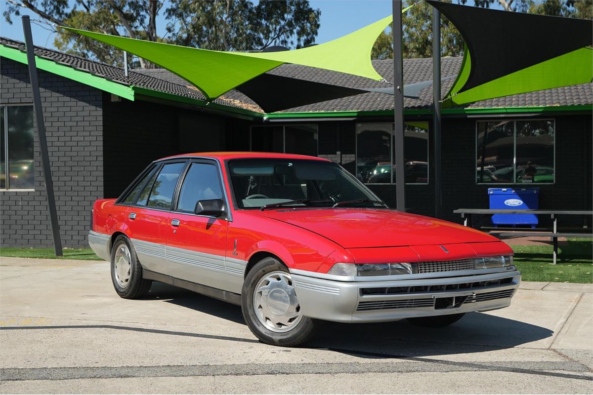 1987 Holden Calais VL