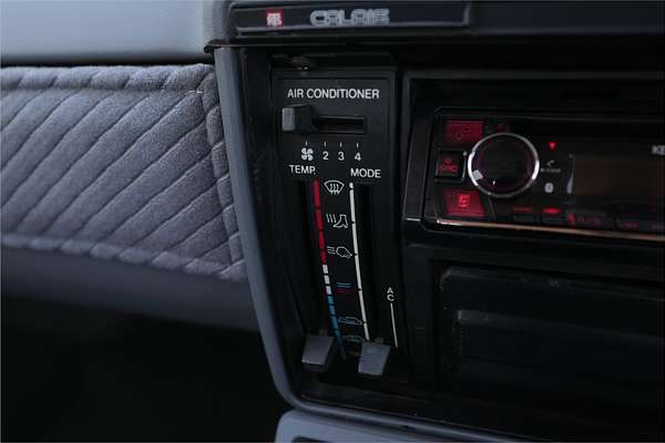 1987 Holden Calais VL