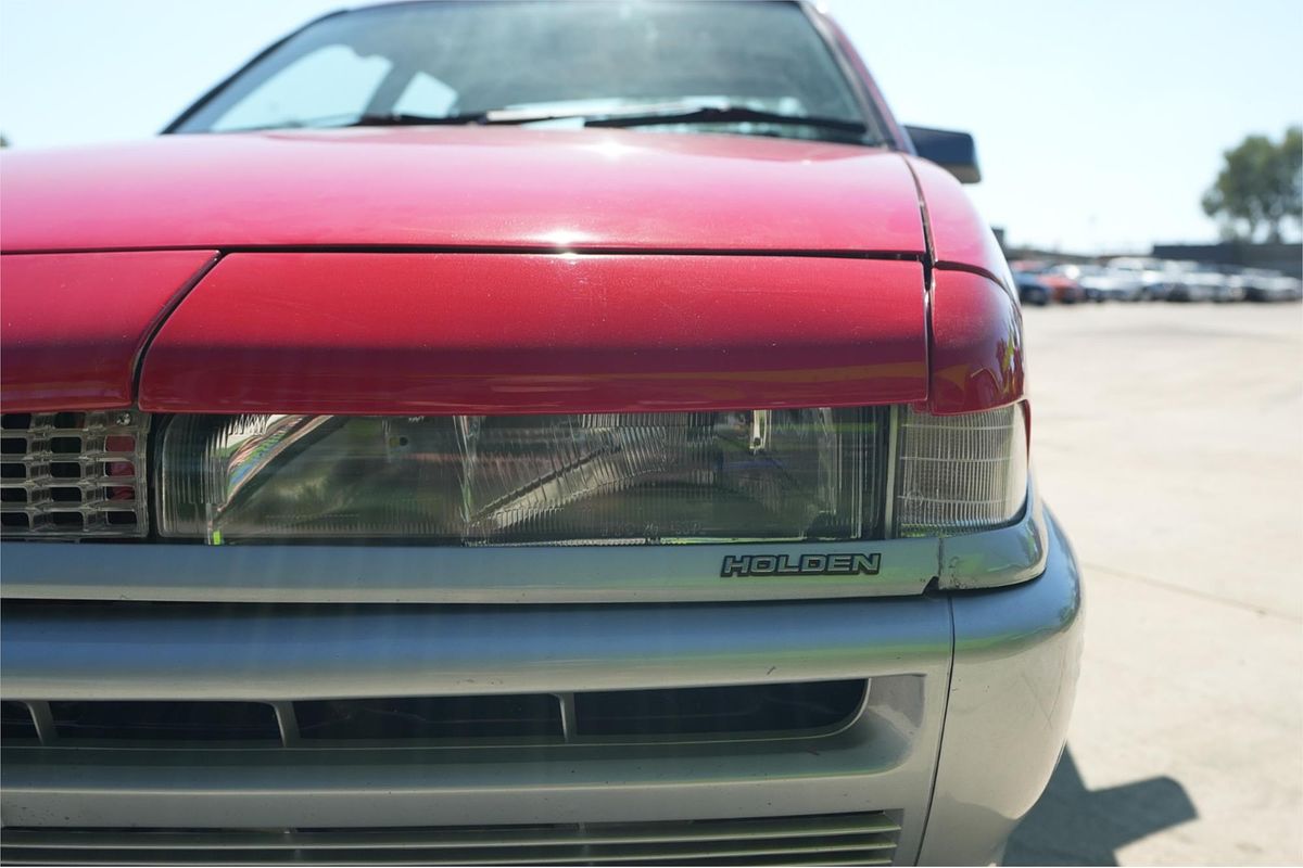 1987 Holden Calais VL