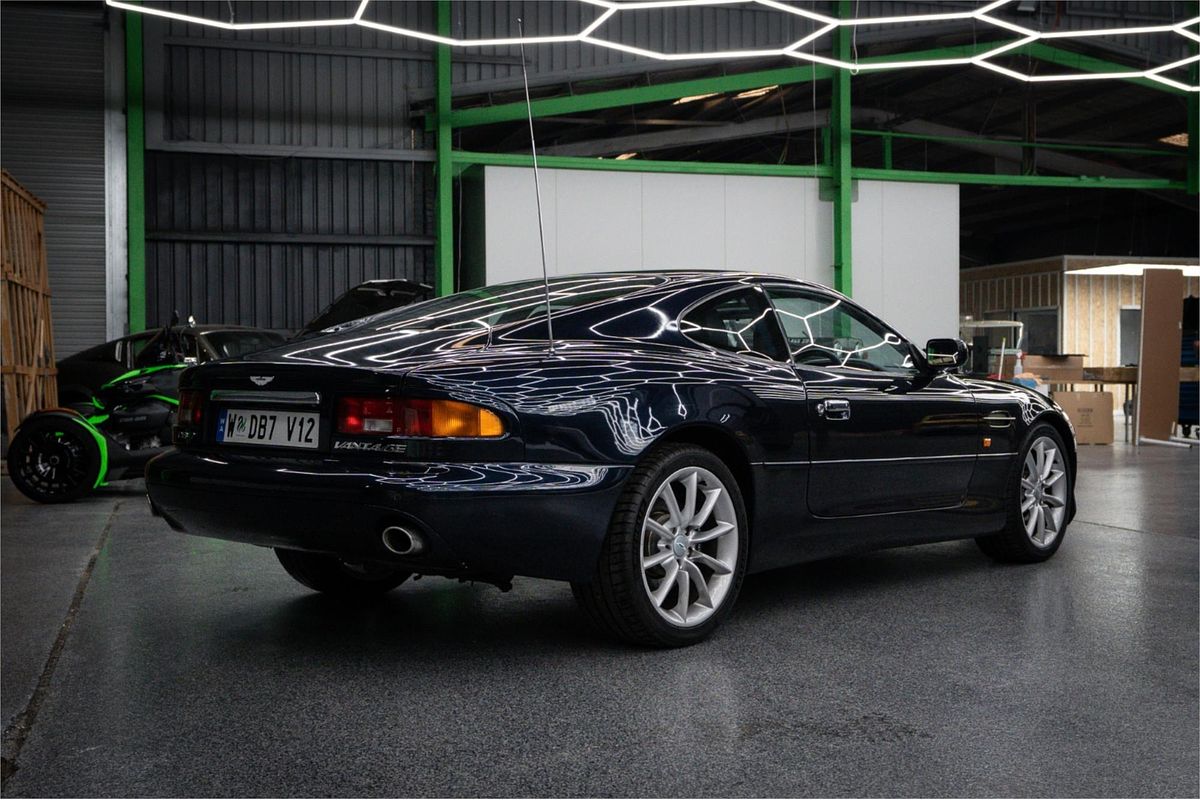 2002 Aston Martin DB7 Vantage