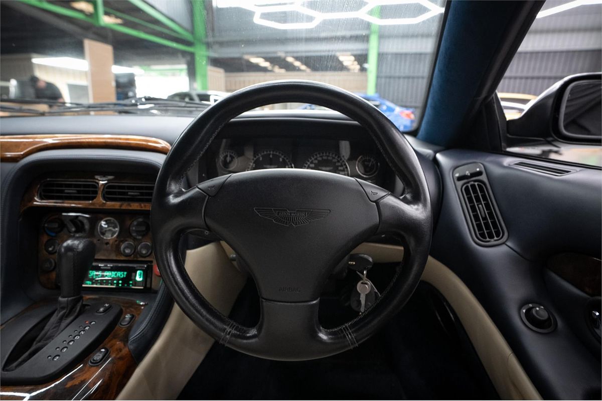 2002 Aston Martin DB7 Vantage
