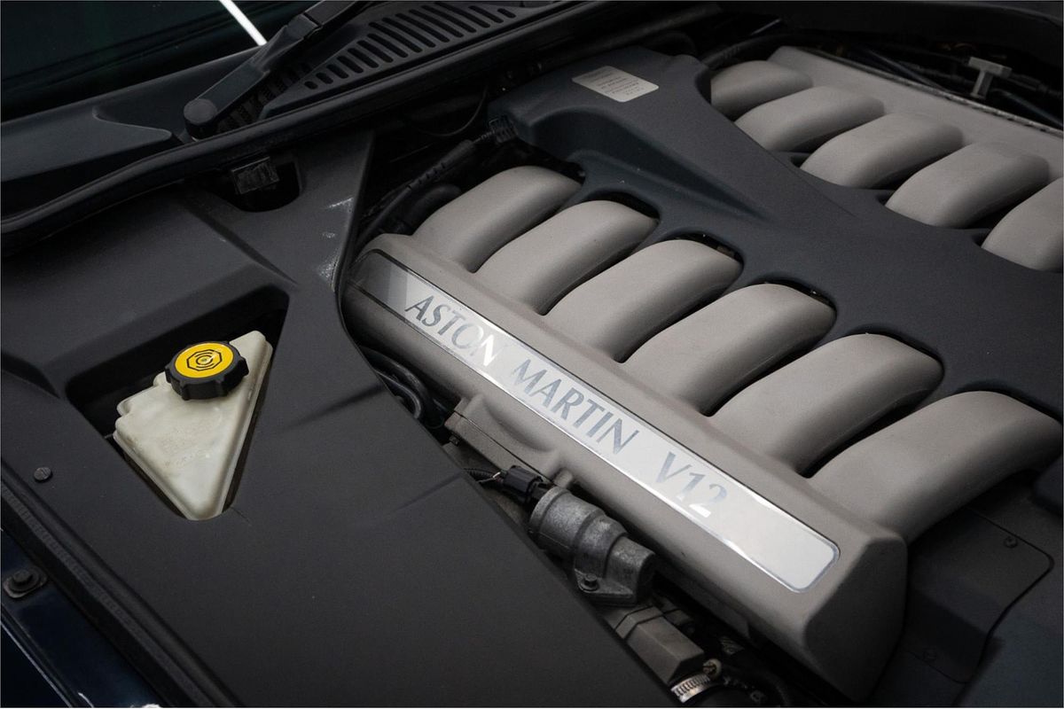 2002 Aston Martin DB7 Vantage