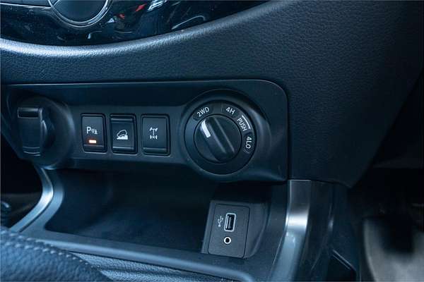 2023 Nissan Navara ST-X D23 4X4