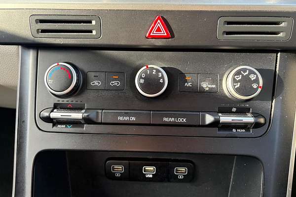 2022 Kia Carnival S KA4