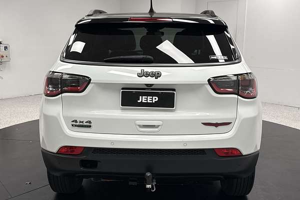 2021 Jeep Compass Trailhawk M6