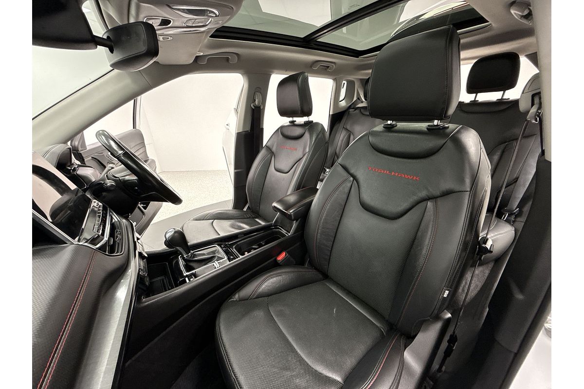 2021 Jeep Compass Trailhawk M6