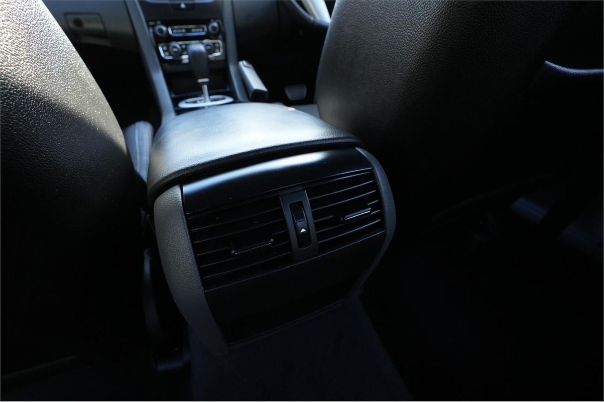 2010 Holden Commodore SS V VE II