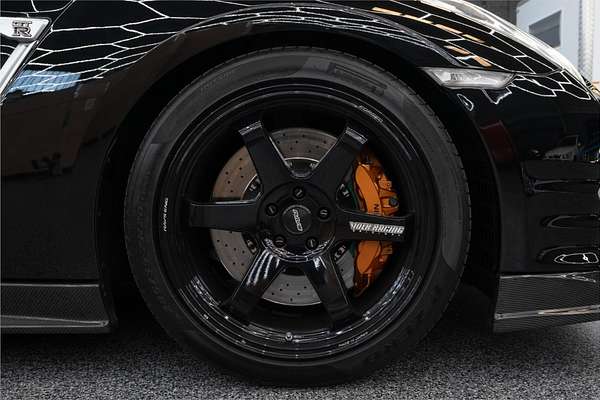 2016 Nissan GT-R Premium R35