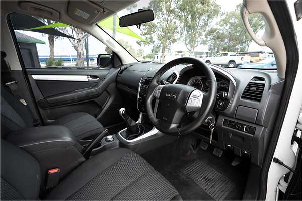 2016 Isuzu MU-X LS-M