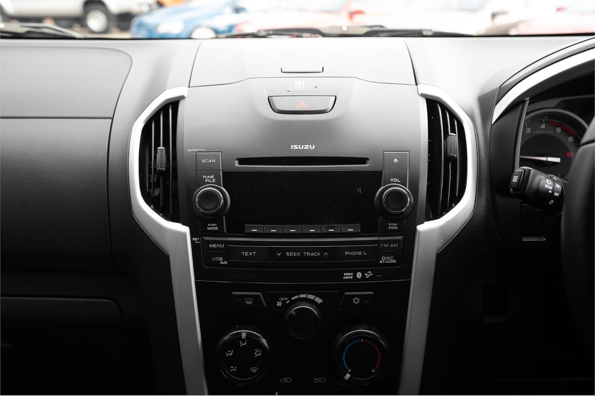 2016 Isuzu MU-X LS-M