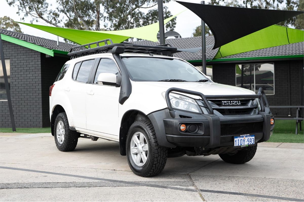 2016 Isuzu MU-X LS-M