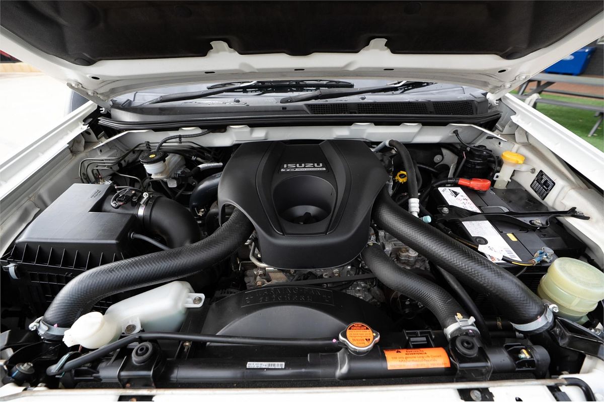 2016 Isuzu MU-X LS-M