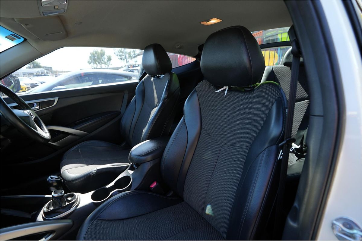 2012 Hyundai Veloster FS