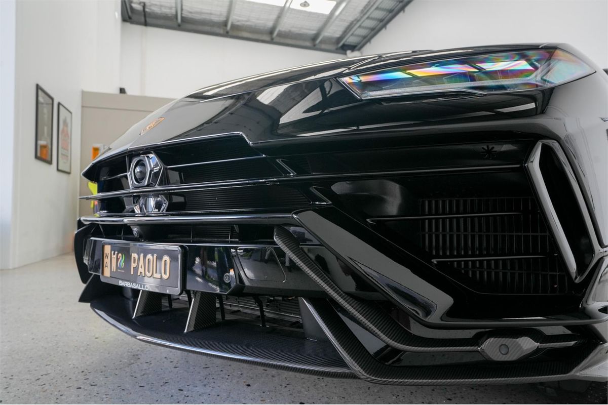 2023 Lamborghini Urus Performante 636