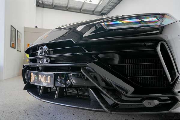 2023 Lamborghini Urus Performante 636