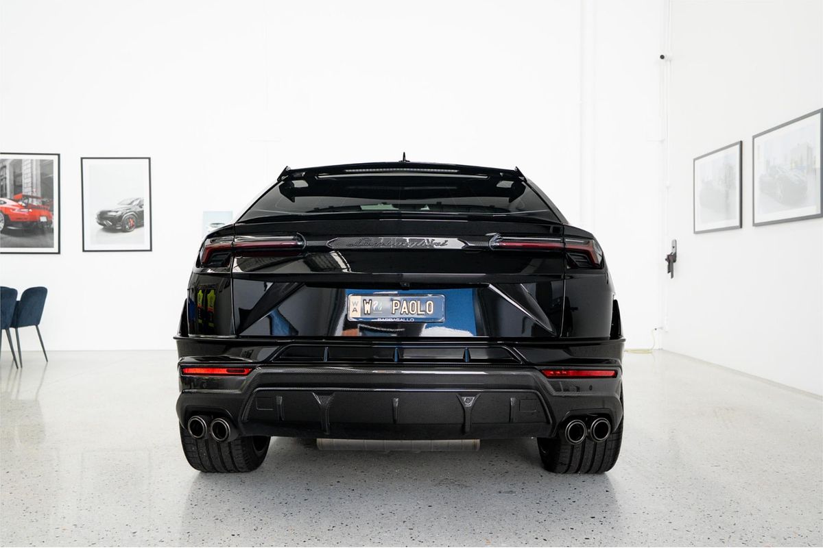 2023 Lamborghini Urus Performante 636
