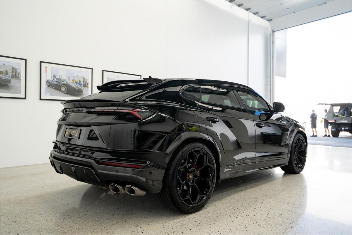 2023 Lamborghini Urus Performante 636