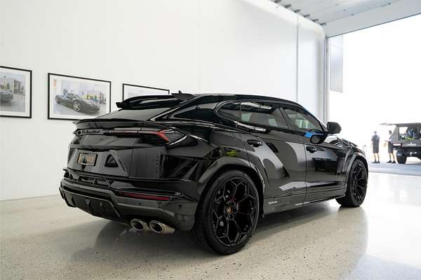 2023 Lamborghini Urus Performante 636