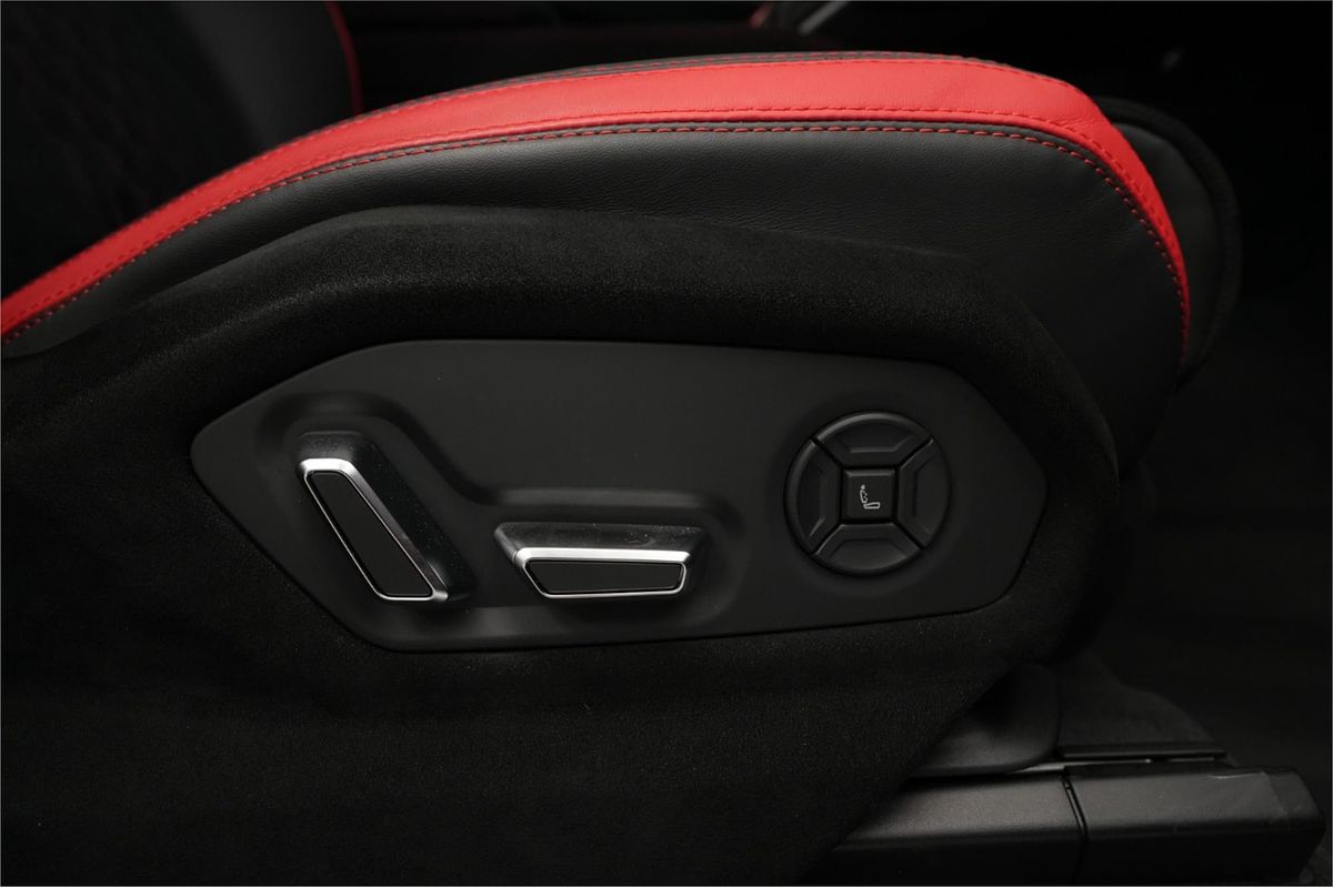 2023 Lamborghini Urus Performante 636