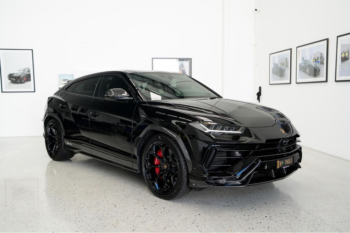 2023 Lamborghini Urus Performante 636