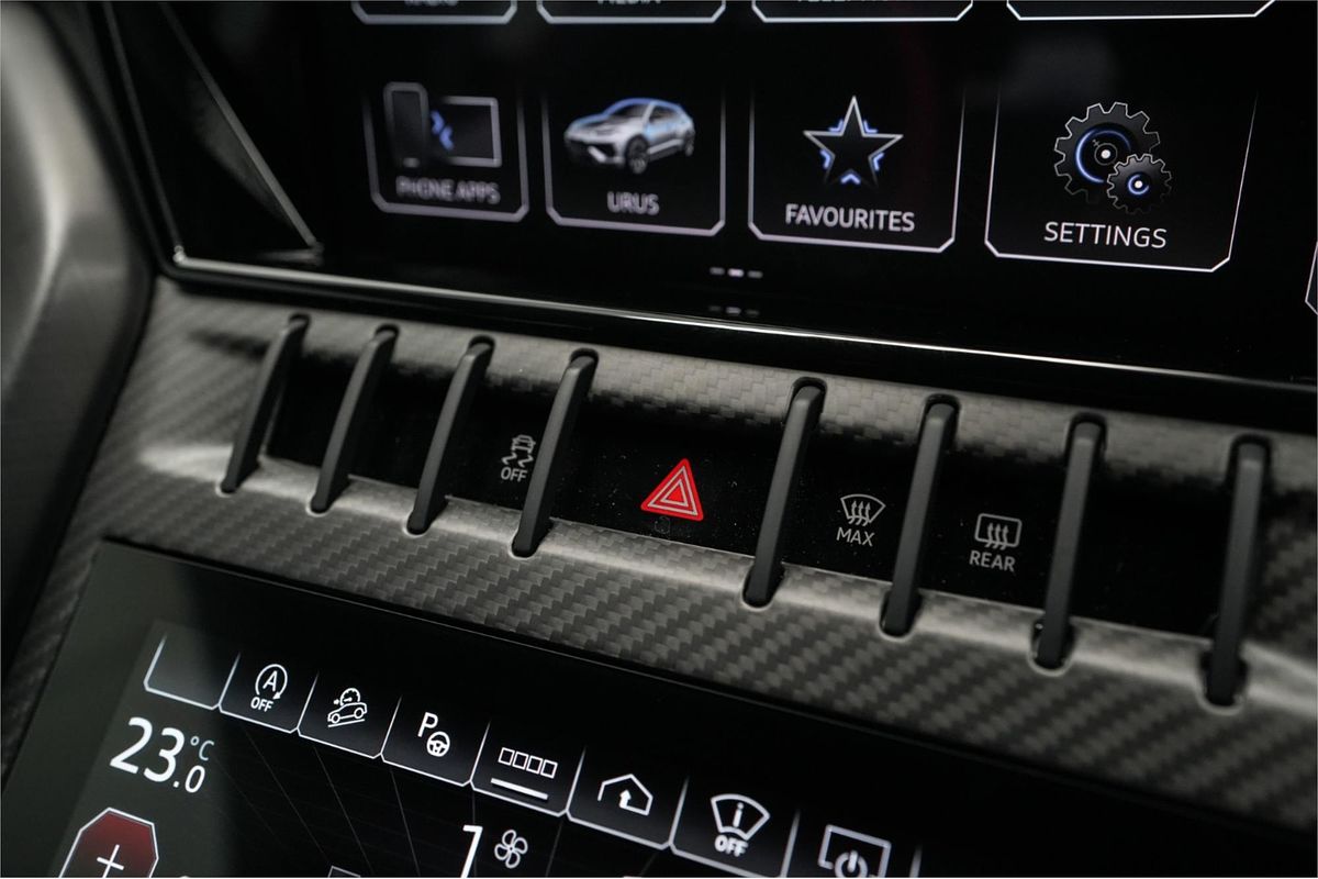 2023 Lamborghini Urus Performante 636