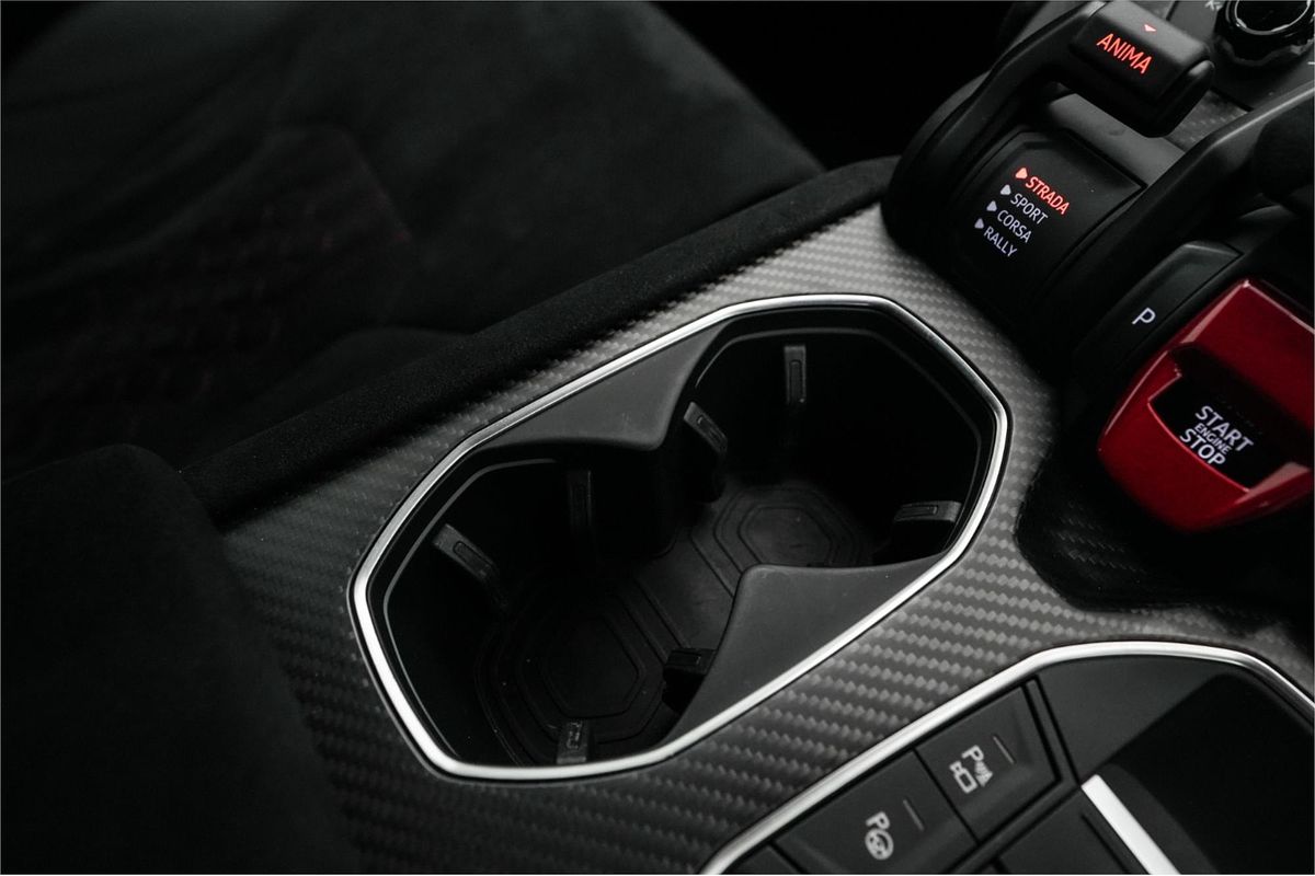 2023 Lamborghini Urus Performante 636