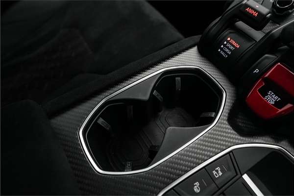 2023 Lamborghini Urus Performante 636