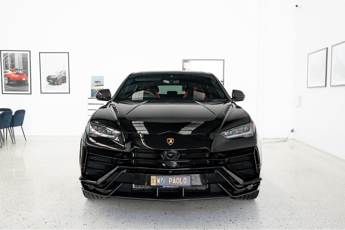 2023 Lamborghini Urus Performante 636