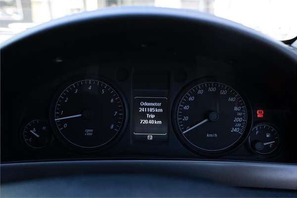 2010 Holden Commodore Omega VE II