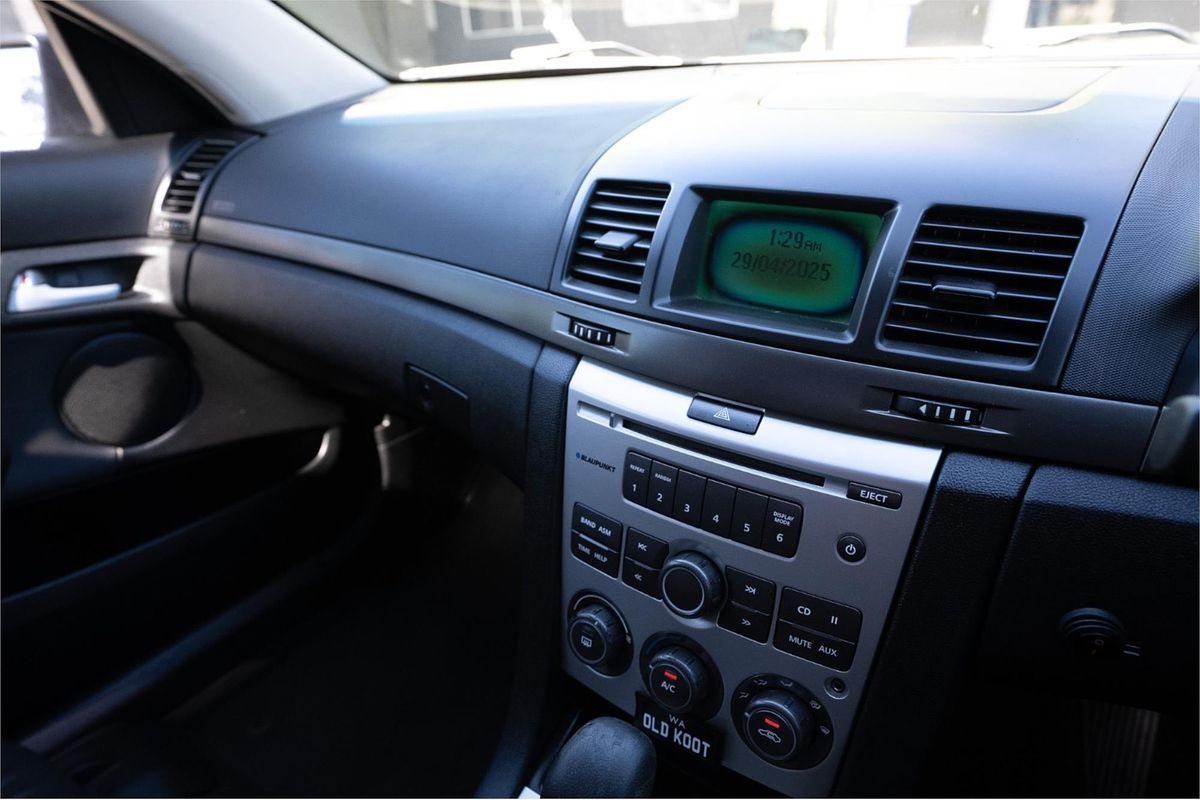 2010 Holden Commodore Omega VE II