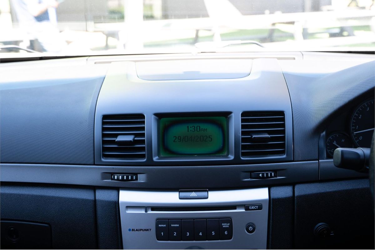 2010 Holden Commodore Omega VE II