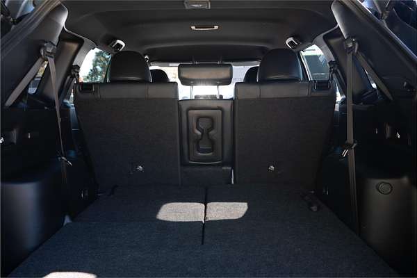 2023 Mitsubishi Outlander Black Edition ZM