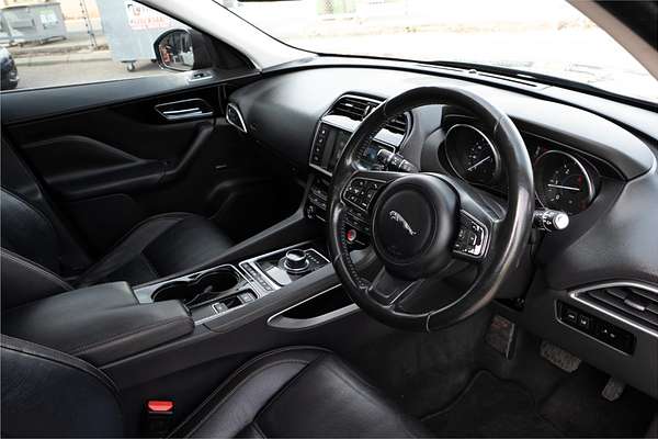 2016 Jaguar F-PACE 20d Prestige X761