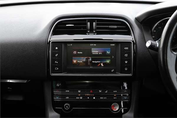 2016 Jaguar F-PACE 20d Prestige X761