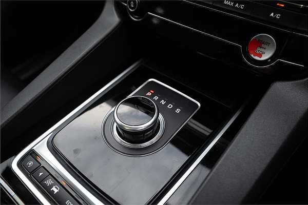 2016 Jaguar F-PACE 20d Prestige X761