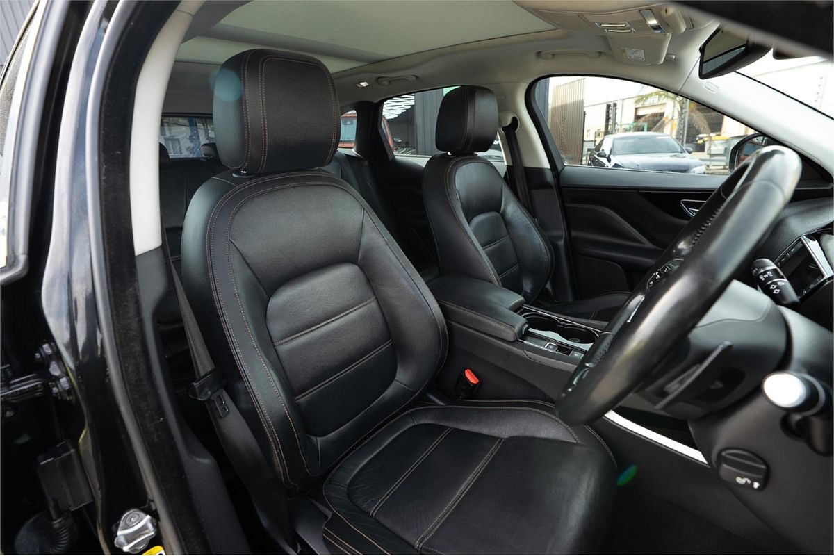 2016 Jaguar F-PACE 20d Prestige X761