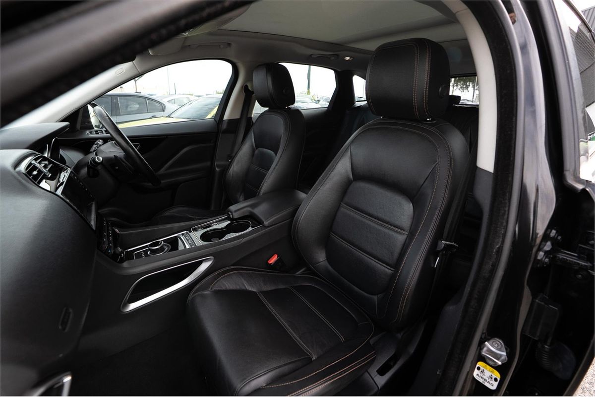 2016 Jaguar F-PACE 20d Prestige X761
