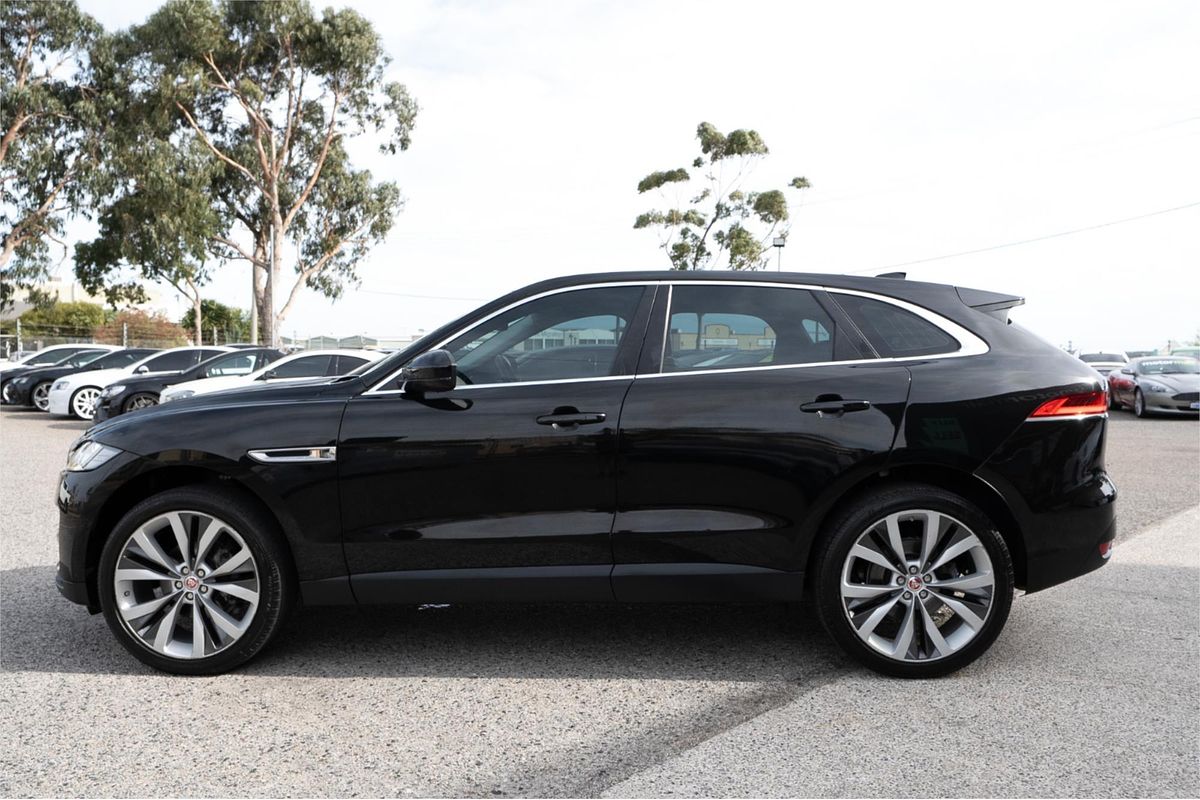 2016 Jaguar F-PACE 20d Prestige X761