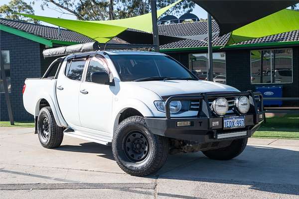 2013 Mitsubishi Triton GLX MN 4X4