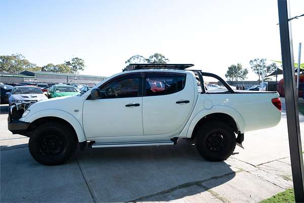 2013 Mitsubishi Triton GLX MN 4X4