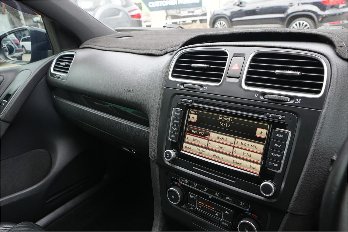 2011 Volkswagen Golf GTI VI