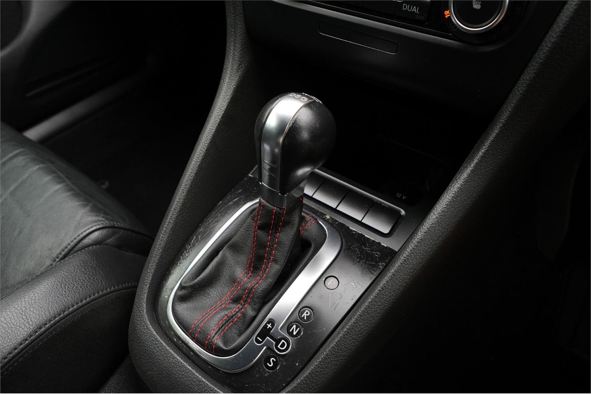 2011 Volkswagen Golf GTI VI