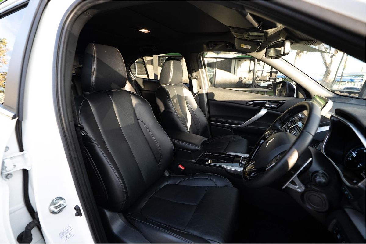 2023 Mitsubishi Eclipse Cross PHEV Exceed YB