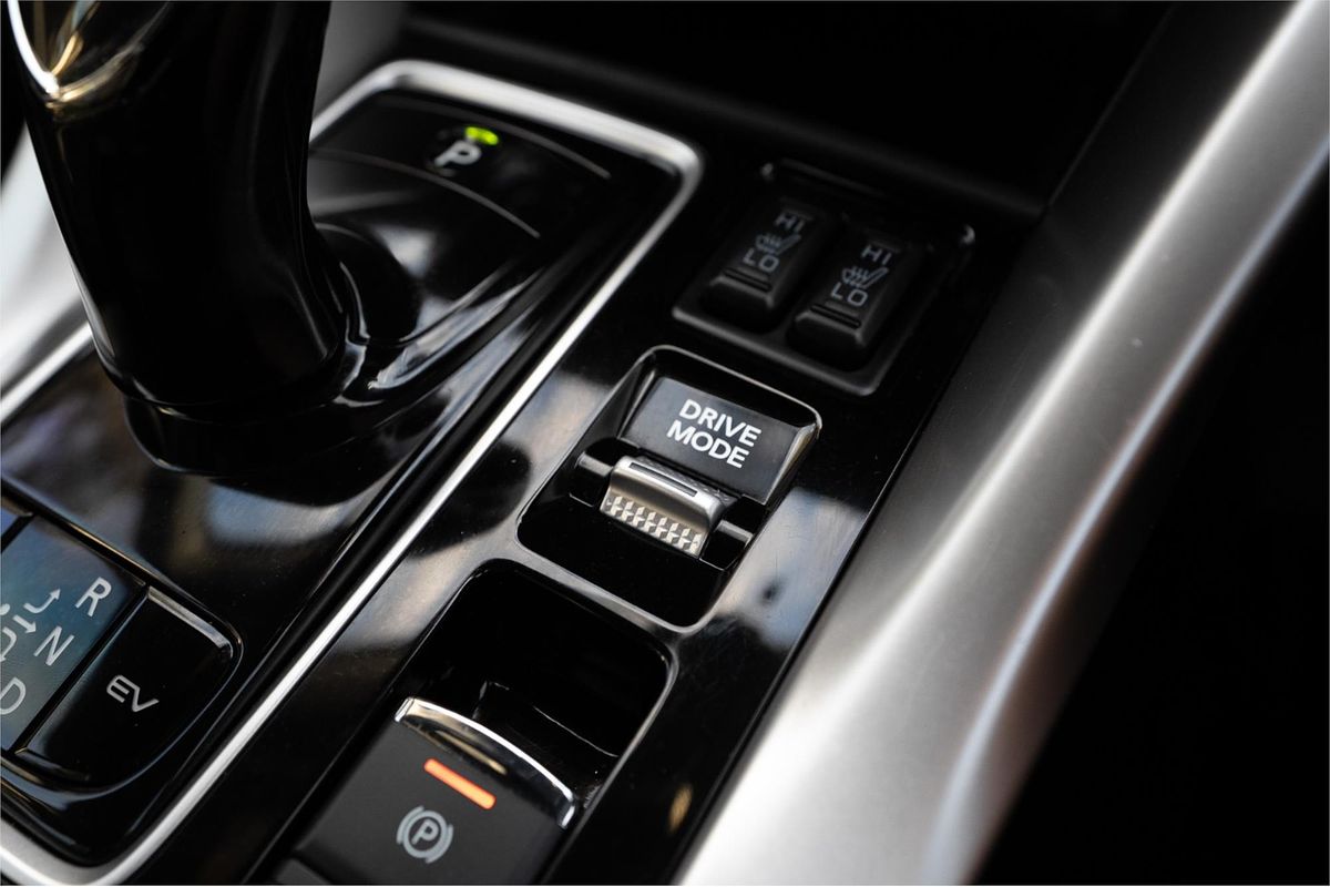 2023 Mitsubishi Eclipse Cross PHEV Exceed YB