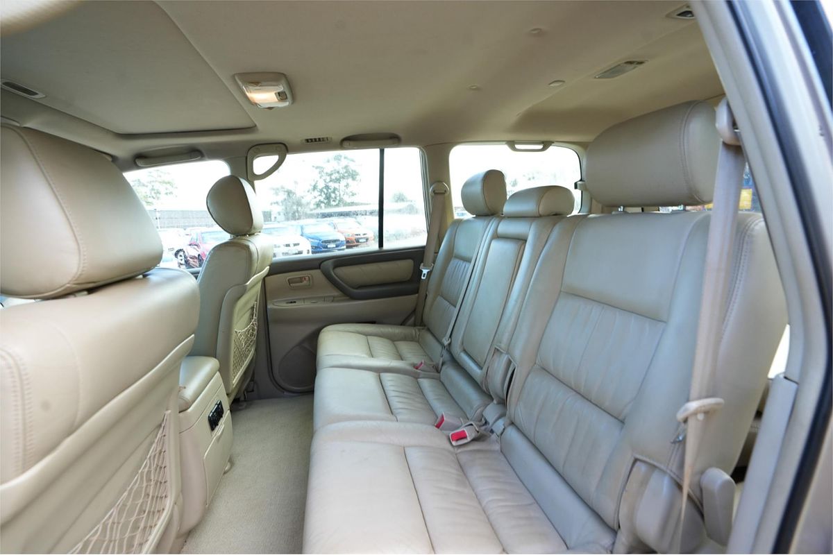 2006 Toyota Landcruiser VX UZJ100R