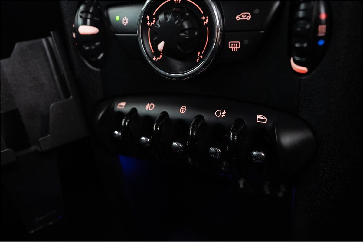 2012 MINI Cooper RAY R56 MY12