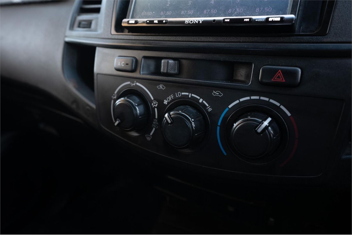 2014 Toyota Hilux SR KUN26R 4X4