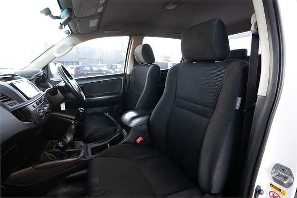 2014 Toyota Hilux SR KUN26R 4X4