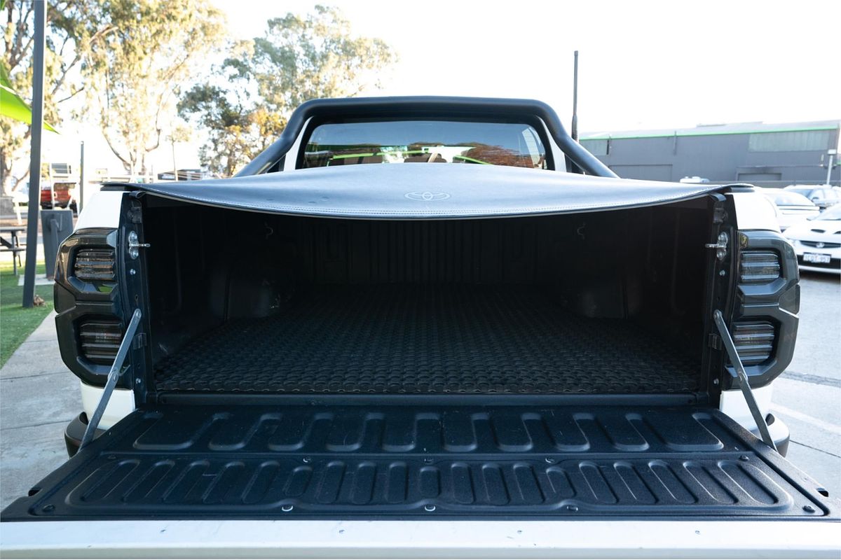 2020 Toyota Hilux SR5 GUN126R 4X4